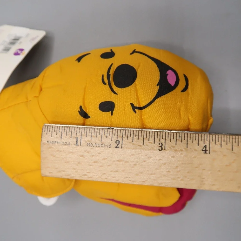 Disney Winnie the Pooh Child Gloves Mittens Waterproof Nylon Shell Fleece new